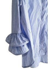 chemise ample style liquette rayée blanc/ bleu base des manches effet évasé.