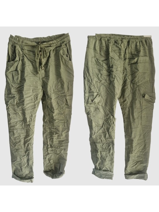 Pantalon cargo baggy kaki un basique  à posséder: look, confort et décontraction